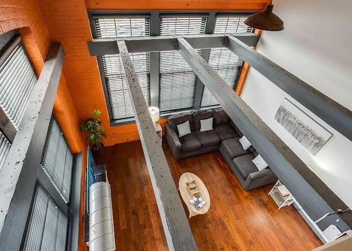 Centric Modern Loft W/ King Beds